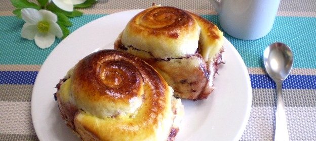 Булочки с вареньем