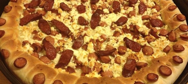 Пирог пицца с сосисками и c сыром (мои первый рецепт)