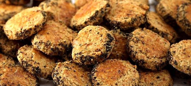 Печенье с пармезаном и прованскими травами