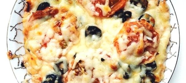 Диетическая пицца на курином тесте