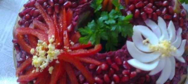 Соус из йогурта с мятой и анчоусами