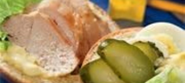 Булочка с курицей