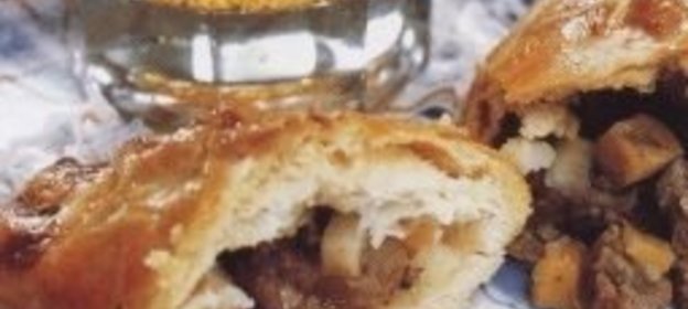 Салат «Копченая утка в клюквенном желе»