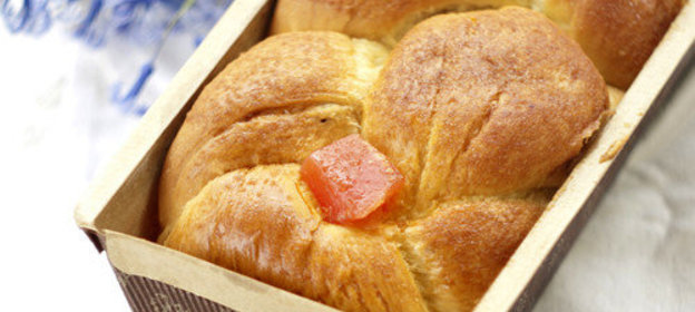 Греческий пасхальный хлеб цуреки