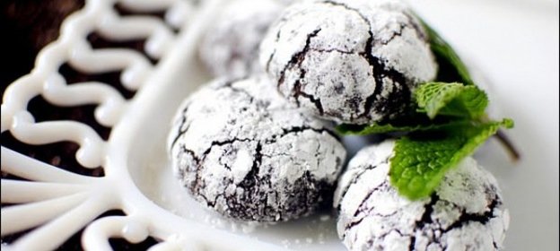 Печенье с мятой и темным шоколадом