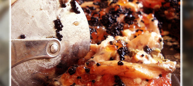 КРАСНОЕ И ЧЁРНОЕ - Пицца-люкс или чёрная пицца