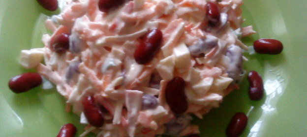 Овощи, фрукты и филе курицы в кляре