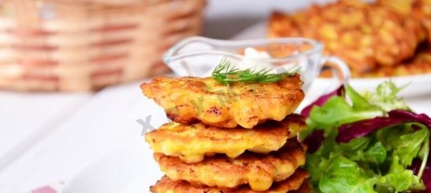 Оладьи из курицы и кукурузы