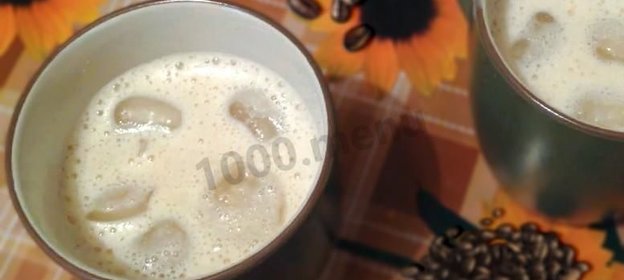 холодный кофе айс латте по-вьетнамски с тапиокой