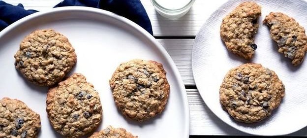 Овсяное печенье с изюмом