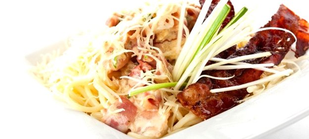 Лапша с соусом карбонара
