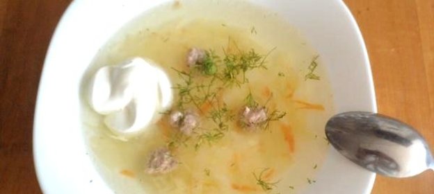 Щи с фрикадельками