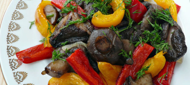 Мидии с мисо и морской капустой