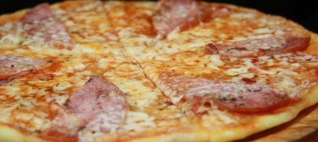 Сочная пицца в микроволновой печи за 5 минут