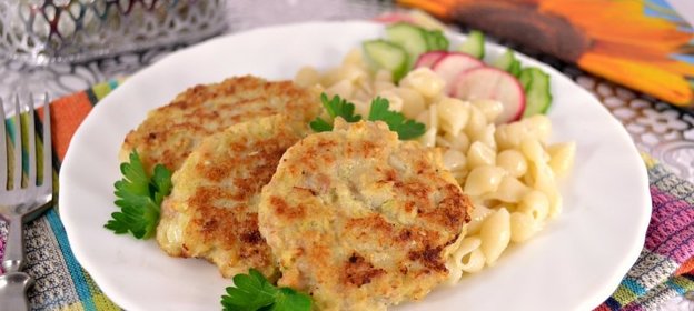 Куриные оладьи с капустой и овсяными хлопьями