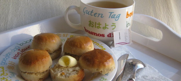 Сконы - булочки к завтраку с кардамоном и джемом (Cardamom marmalade scones)