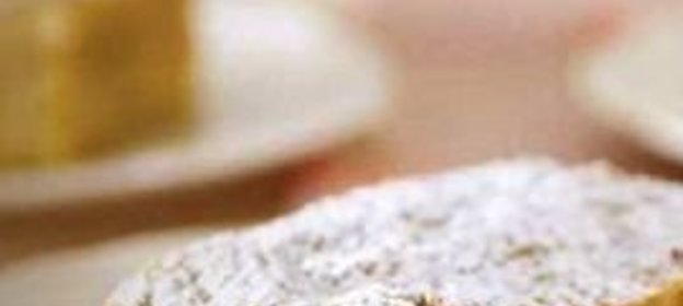 Кекс с грецкими орехами