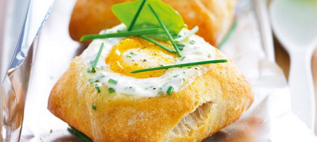 Булочки со сметаной и яйцом