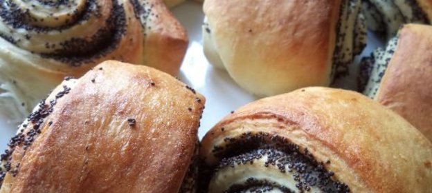 Постные булочки с маком