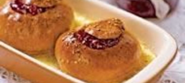 Булочки с джемом в яичном соусе