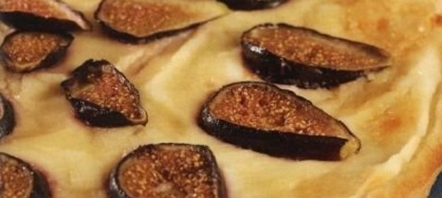 Пицца с инжиром и рикоттой