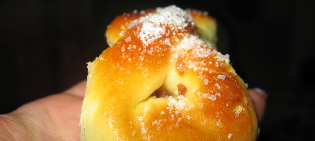 Сдобные булочки с начинкой