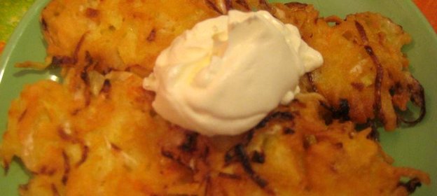 Капустно-картофельные оладьи