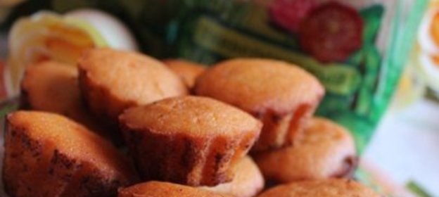 Манные кексы с курагой