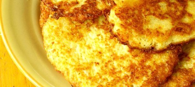 Оладьи из картофельного пюре с курицей