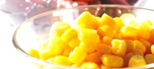 Салат из фасоли и кукурузы