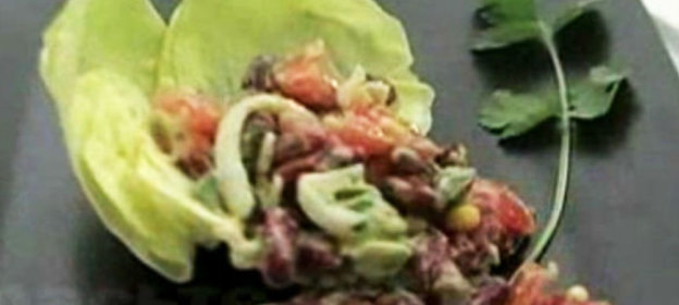 Яичница-глазунья с помидорами