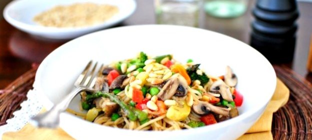 Запеченные овощи с грибами в духовке