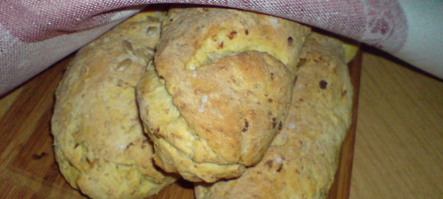 Багеты с жареным луком и карри