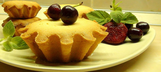 Лимонные кексы с варёной сгущенкой, или история о том, как я пыталась испечь вафли