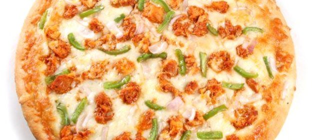 Пицца с курицей тикка