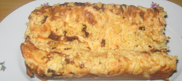 Луковый кекс с сыром