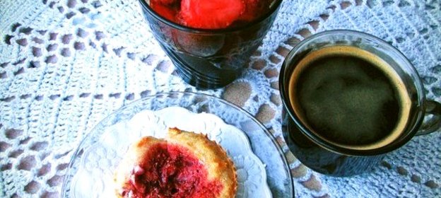 Клубничные маффины с овсянкой