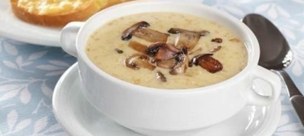 Макаронная запеканка с яблоками