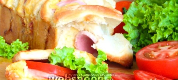 Холостяцкий хлеб-бутерброд с колбасой и сыром