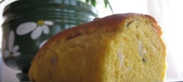 Тыквенный хлеб с репчатым луком и семечками