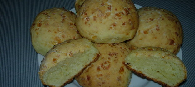 Булочки с брынзой