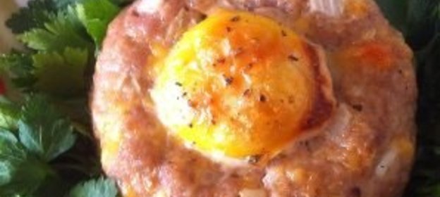 Салат из морского окуня с зеленью