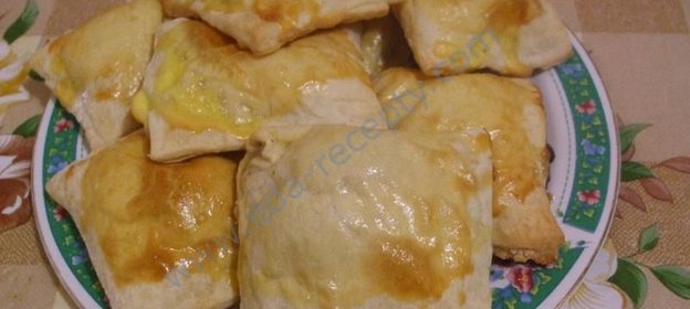 Булочки из слоеного дрожжевого теста