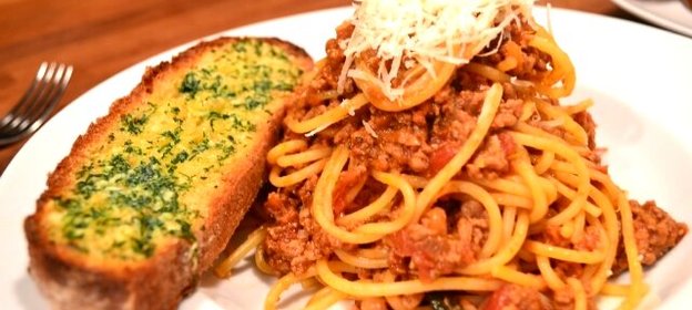 Паста с фаршем в сливочном соусе