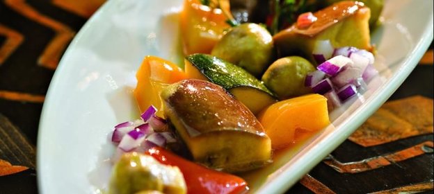 Овощи и грибы, маринованные с шафраном