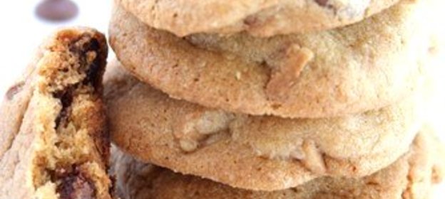 Сливочно-арахисовое печенье с ирисками