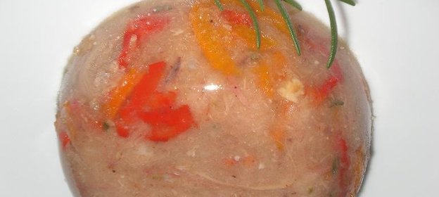 спагетти со сливочным соусом и креветками