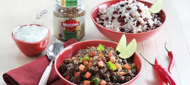 Чили кон карне с кофе