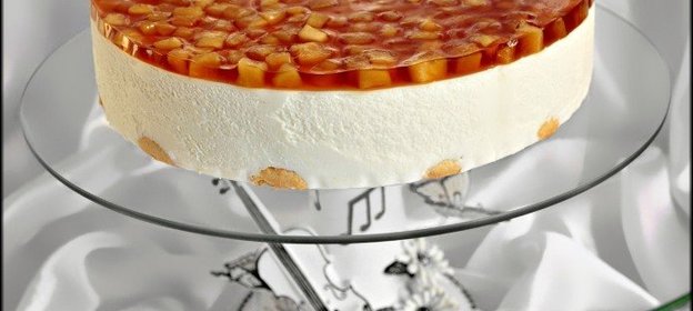 Сырно-шоколадный торт с яблочно-медовым желе