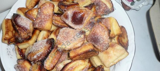 Песочное печенье на маргарине с творогом Поцелуйчики